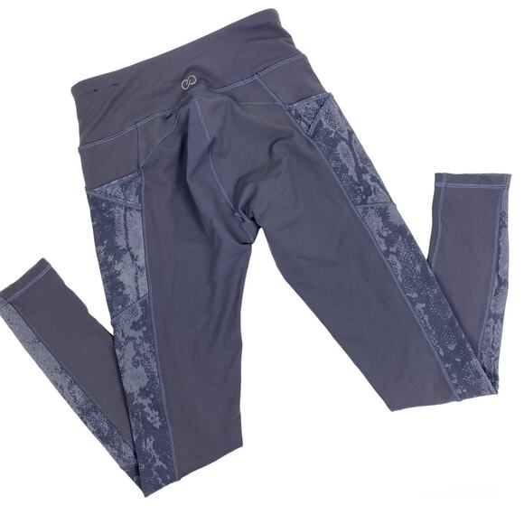 CALIA Essential Mesh Leggings by Carrie Underwood Snakeskin Gray Womens Small - Picture 2 of 9